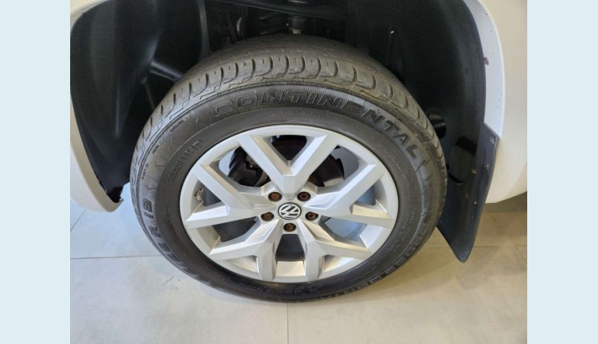 VOLKSWAGEN AMAROK 2.0 HIGHLINE 4X4 CD 16V TURBO INTERCOOLER DIESEL 4P AUT. - BRANCO - 2018 Foto 9 (Grande)