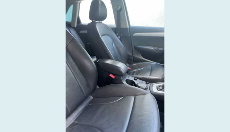 AUDI Q3 1.4 TFSI AMBITION 4P S TRONIC - BRANCO - 2017 Foto 9 (Grande)