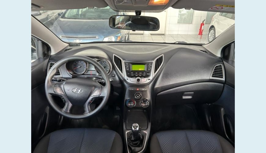 HYUNDAI HB 20 1.6 COMFORT STYLE 16V FLEX 4P MANUAL - CINZA - 2014 Foto 9 (Grande)