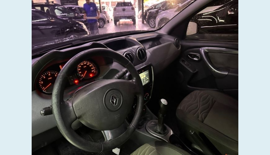 RENAULT DUSTER 1.6 DYNAMIQUE 4X2 16V FLEX 4P MANUAL - N/D - 2015 Foto 9 (Grande)