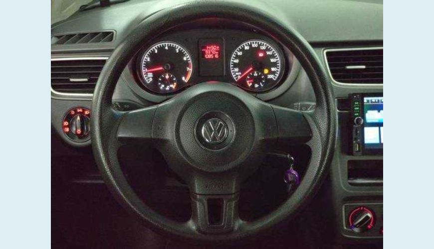 VOLKSWAGEN FOX 1.0 TEC FLEX 4P - BRANCO - 2014 Foto 9 (Grande)