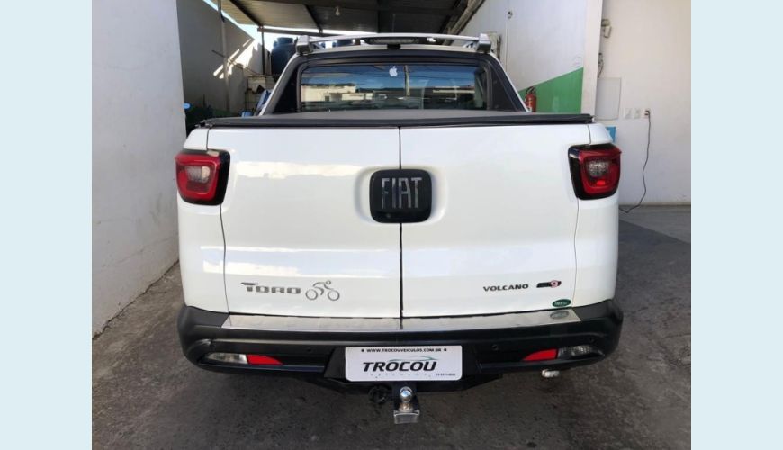 FIAT TORO 2.0 16V TURBO DIESEL VOLCANO 4WD AT9 - BRANCO - 2017 Foto 9 (Grande)