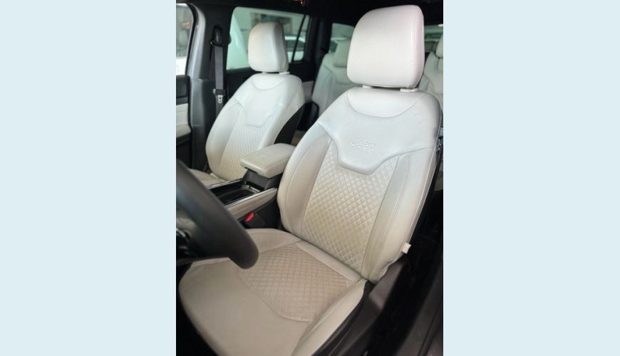 JEEP COMMANDER 1.3 T270 TURBO FLEX LIMITED AT6 - CINZA - 2022 Foto 9 (Grande)