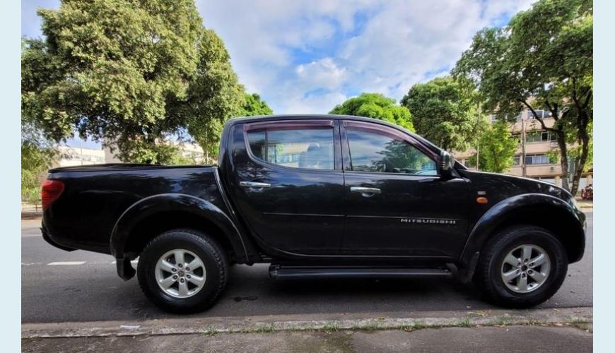 MITSUBISHI L200 TRITON HPE 3.2 CD TB INT.DIESEL MEC - PRETO - 2013 Foto 9 (Grande)