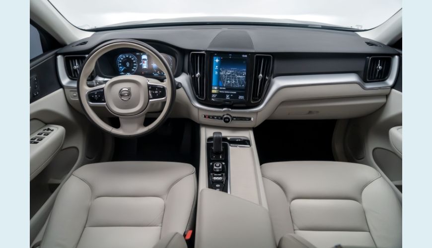 VOLVO XC60 2.0 T8 HYBRID MOMENTUM AWD GEARTRONIC - PRETO - 2020 Foto 9 (Grande)