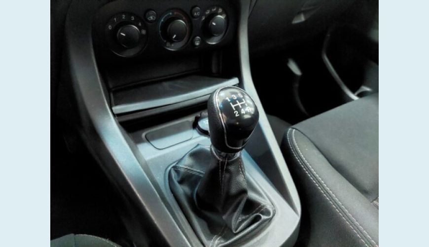 FORD KA 1.0 TIVCT FLEX SE SEDAN MANUAL - BRANCO - 2019 Foto 9 (Grande)