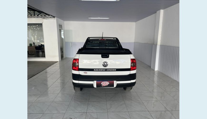 VOLKSWAGEN SAVEIRO 1.6 CROSS CE 16V FLEX 2P MANUAL - BRANCO - 2016 Foto 9 (Grande)