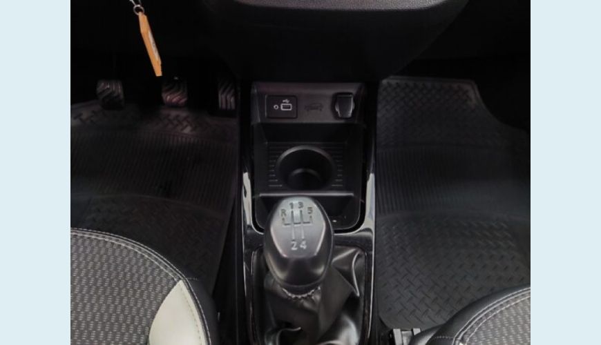 RENAULT KWID 1.0 12V SCE FLEX INTENSE MANUAL - BRANCO - 2022 Foto 9 (Grande)