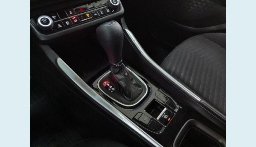 FIAT FASTBACK 1.0 TURBO 200 FLEX AUDACE CVT - PRETO - 2023 Foto 9 (Grande)