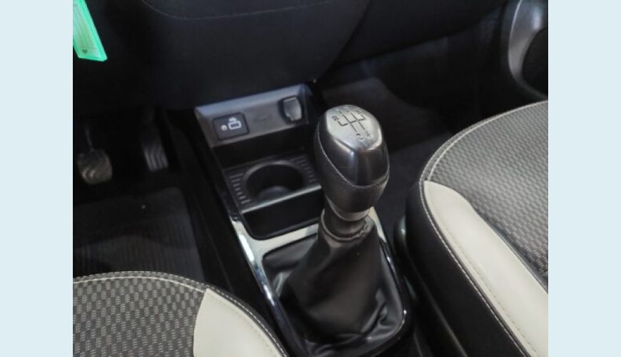 RENAULT KWID 1.0 12V SCE FLEX INTENSE MANUAL - BRANCO - 2020 Foto 9 (Grande)