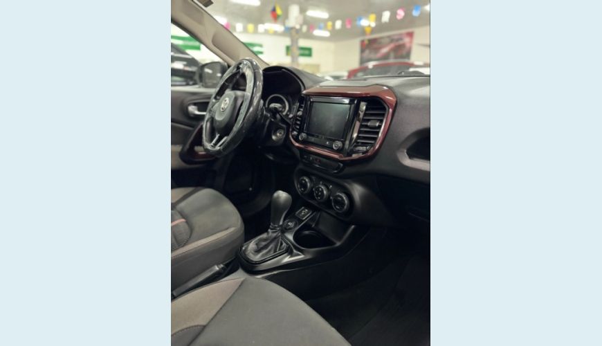 FIAT TORO 1.8 16V EVO FLEX FREEDOM AT6 - BRANCO - 2021 Foto 9 (Grande)