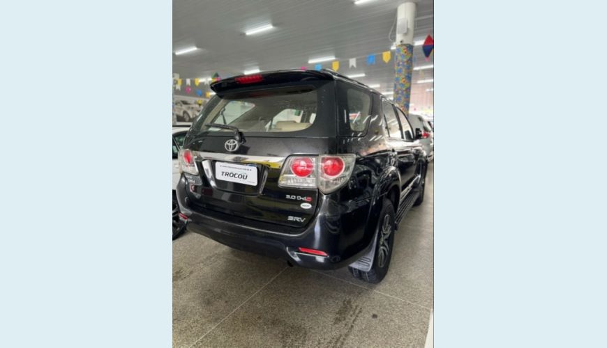 TOYOTA HILUX SW4 3.0 SRV 4X4 16V TURBO INTERCOOLER DIESEL 4P AUT. - PRETO - 2012 Foto 9 (Grande)