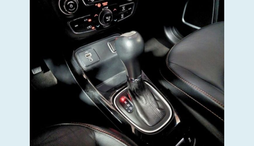 JEEP COMPASS 2.0 16V FLEX LIMITED AUT. - BRANCO - 2018 Foto 9 (Grande)