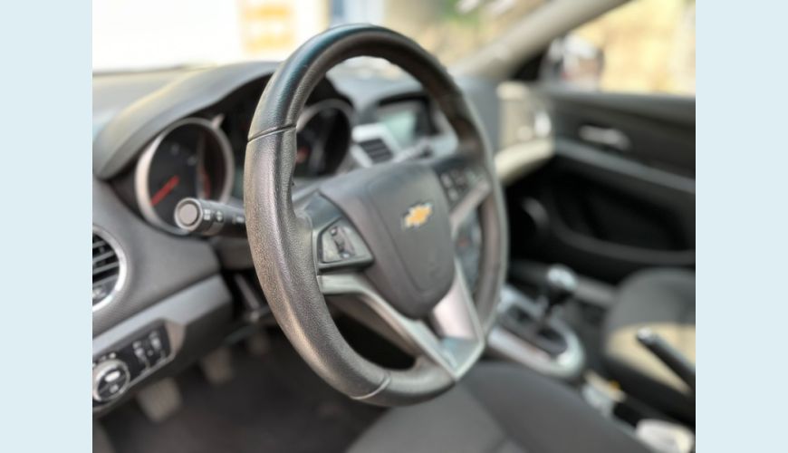 CHEVROLET CRUZE 1.8 LT 16V FLEX 4P MANUAL - N/D - 2014 Foto 9 (Grande)