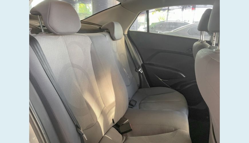 HYUNDAI HB 20S 1.0 COMFORT PLUS 12V FLEX 4P MANUAL - PRATA - 2014 Foto 9 (Grande)