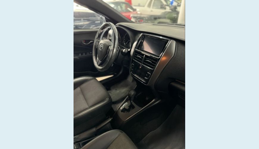 TOYOTA YARIS 1.5 16V FLEX XS CONNECT MULTIDRIVE - PRETO - 2023 Foto 9 (Grande)