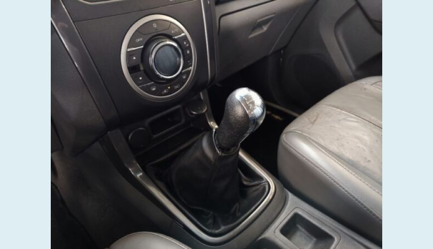 CHEVROLET S-10 2.4 LTZ 4X2 CD 8V FLEX 4P MANUAL - BRANCO - 2014 Foto 9 (Grande)