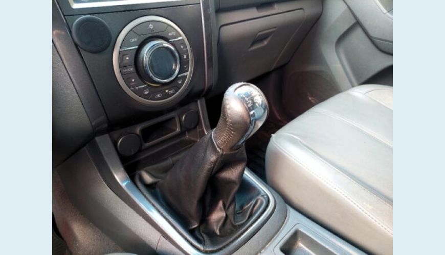 CHEVROLET S-10 2.4 LTZ 4X2 CD 8V FLEX 4P MANUAL - BRANCO - 2013 Foto 9 (Grande)