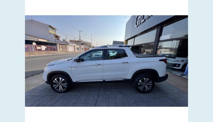 FIAT TORO 1.3 TURBO 270 FLEX VOLCANO AT6 - N/D - 2022 Foto 9 (Grande)