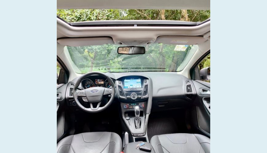 FORD FOCUS SEDAN TITANIUM 2.0 AUT. - CINZA - 2019 Foto 9 (Grande)