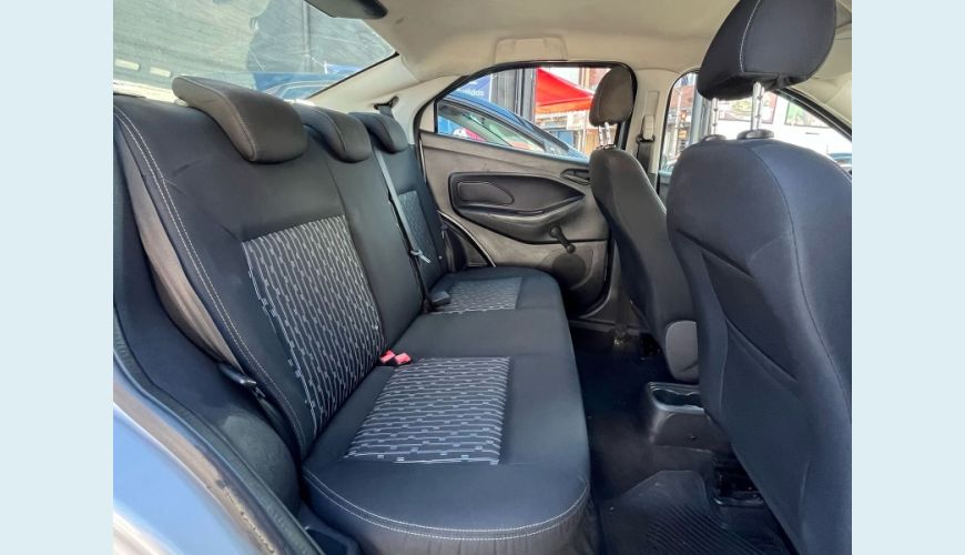 FORD KA 1.5 SEDAN SE 12V FLEX 4P MEC. - PRATA - 2018 Foto 9 (Grande)