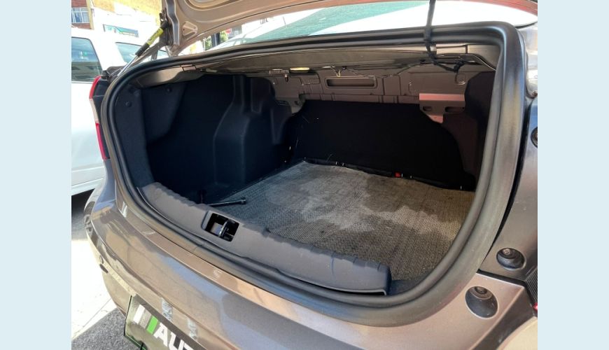 FORD KA 1.5 SEDAN SE 12V FLEX 4P AUT. - PRATA - 2019 Foto 9 (Grande)