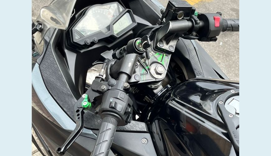 KAWASAKI NINJA 300 - PRETO - 2015 Foto 9 (Grande)
