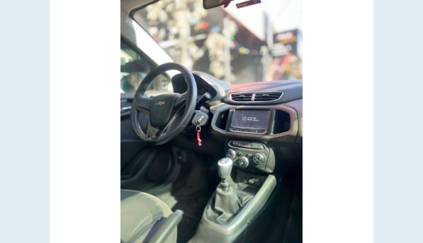 CHEVROLET PRISMA - PRATA - 2015 Foto 9 (Grande)