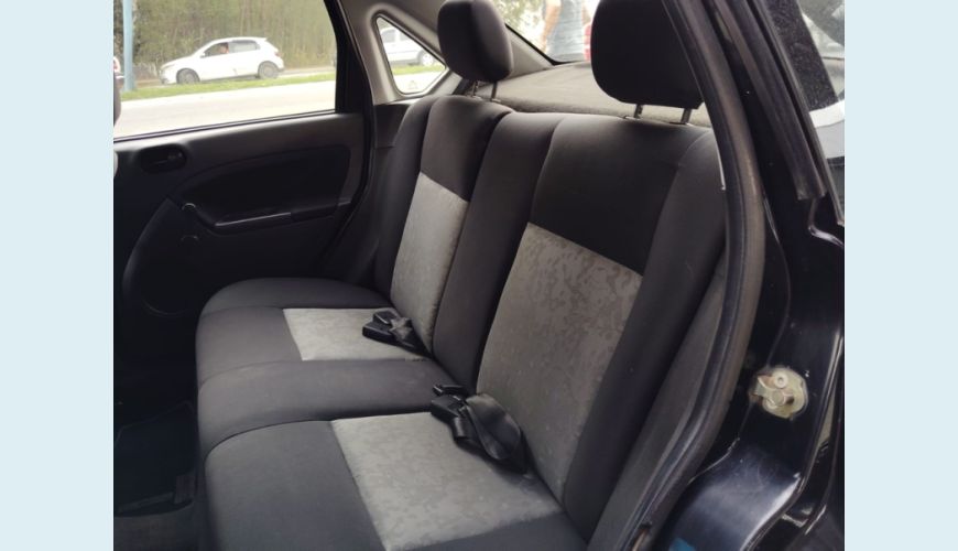 FORD FIESTA SEDAN 1.0 FLEX - PRETO - 2010 Foto 9 (Grande)