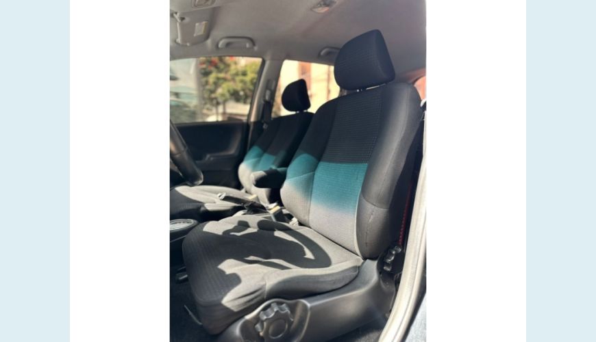 HONDA FIT - PRETO - 2011 Foto 9 (Grande)