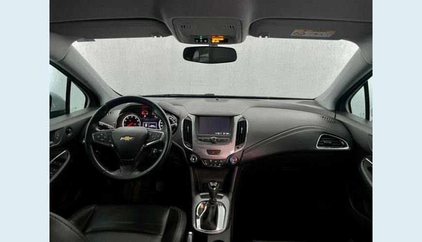 CHEVROLET CRUZE - BRANCO - 2022 Foto 9 (Grande)