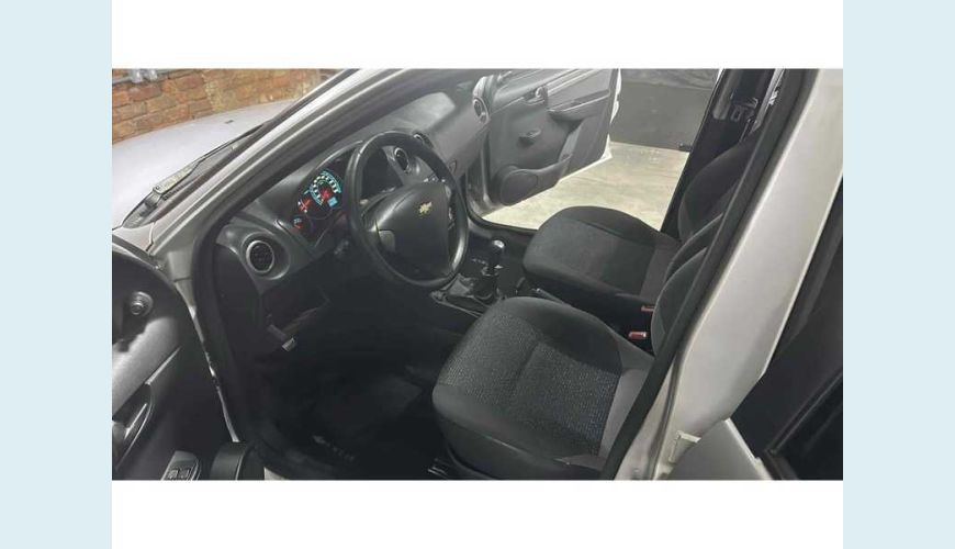 CHEVROLET CELTA LT 1.0 FLEX - PRATA - 2014 Foto 9 (Grande)