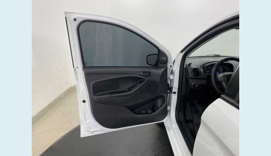 FORD KA SEDAN SE 1.0 FLEX - BRANCO - 2019 Foto 9 (Grande)