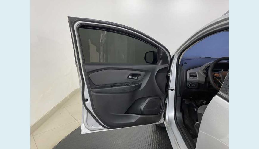 CHEVROLET SPIN LTZ 7S 1.8 FLEX AUT. - PRATA - 2018 Foto 9 (Grande)