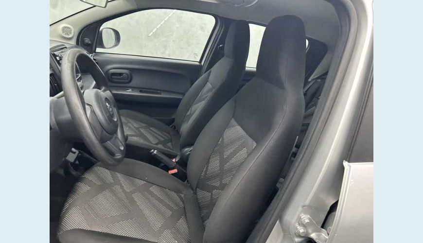 FIAT MOBI LIKE 1.0 FLEX - PRATA - 2023 Foto 9 (Grande)
