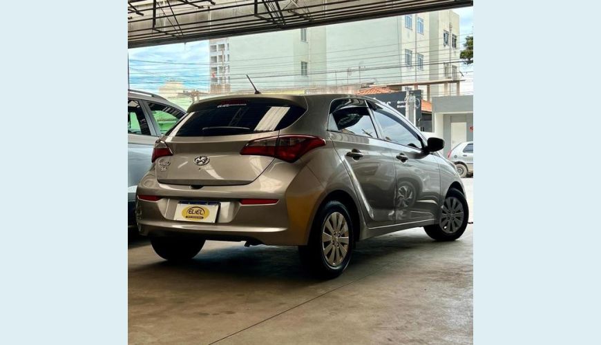 HYUNDAI HB 20 1.0M UNIQUE - PRATA - 2019 Foto 9 (Grande)