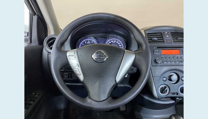 NISSAN VERSA 1.6 16V SV FLEXSTART CVT FLEX - BRANCO - 2018 Foto 9 (Grande)