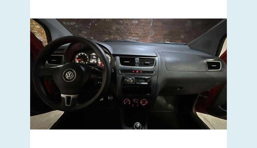 VOLKSWAGEN CROSSFOX 1.6 MI TOTAL FLEX - VERMELHO - 2014 Foto 9 (Grande)