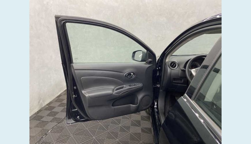NISSAN VERSA 1.0 12V V-DRIVE FLEX - PRETO - 2021 Foto 9 (Grande)