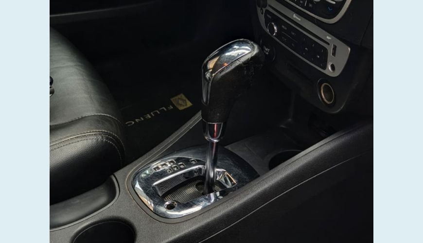 RENAULT FLUENCE SED. DYNAMIQUE 2.0 16V FLEX AUT. - CINZA - 2014 Foto 9 (Grande)