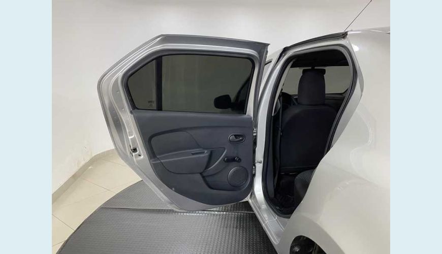 RENAULT LOGAN AUTHENTIQUE 1.0 12V SCE FLEX - PRATA - 2020 Foto 9 (Grande)