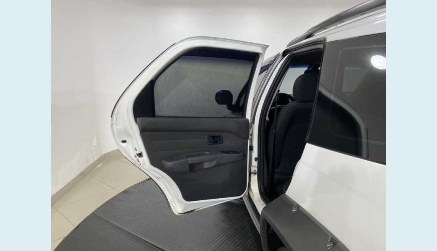 FIAT PALIO WEEKEND ADVENTURE 1.8 16V FLEX - BRANCO - 2014 Foto 9 (Grande)
