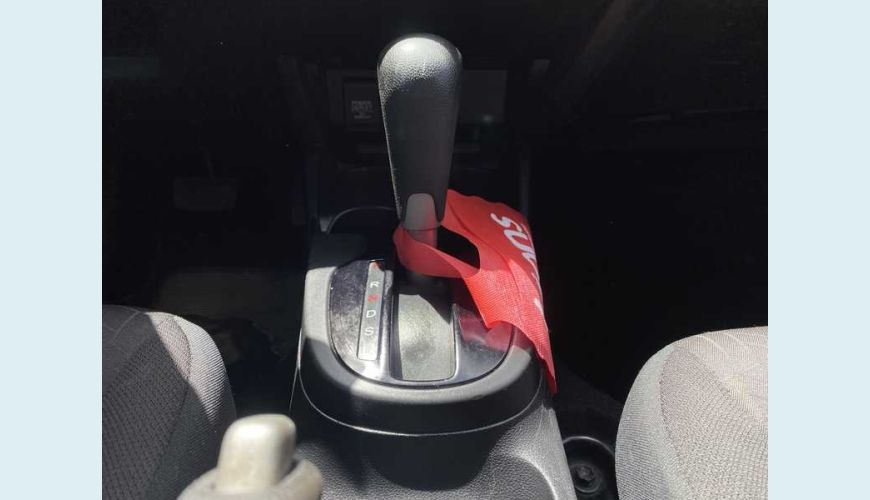 HONDA FIT 1.5 16V LX CVT FLEX - PRATA - 2015 Foto 9 (Grande)