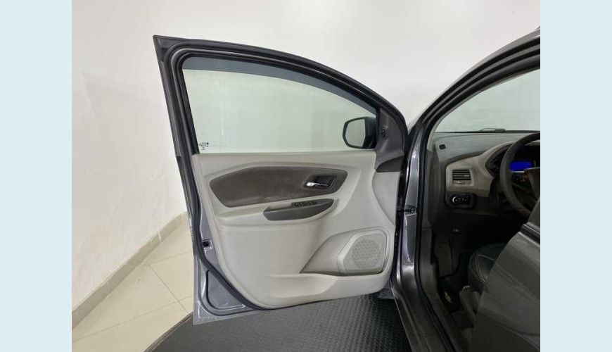 CHEVROLET SPIN LTZ 7S 1.8 FLEX - CINZA - 2015 Foto 9 (Grande)