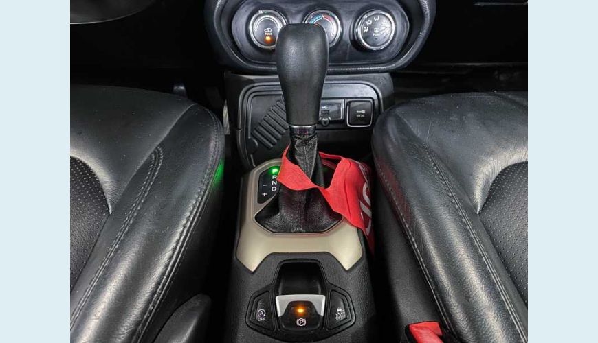 JEEP RENEGADE 1.8 AUT. FLEX - CINZA - 2017 Foto 9 (Grande)
