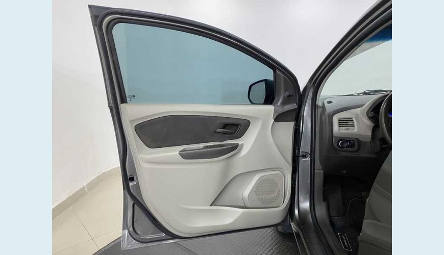 CHEVROLET SPIN LT 5S 1.8 AUT. FLEX - CINZA - 2015 Foto 9 (Grande)