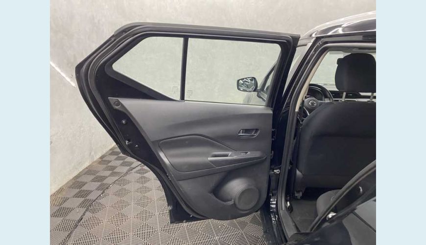 NISSAN KICKS SENSE 1.6 FLEX AUT. - PRETO - 2022 Foto 9 (Grande)