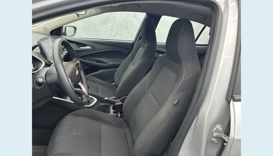 CHEVROLET ONIX PLUS LT 1.0 - PRATA - 2023 Foto 9 (Grande)