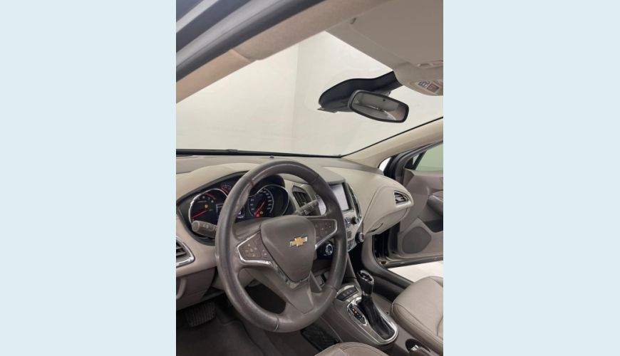 CHEVROLET CHEV CRUZE LTZ HB AT - PRETO - 2017 Foto 9 (Grande)