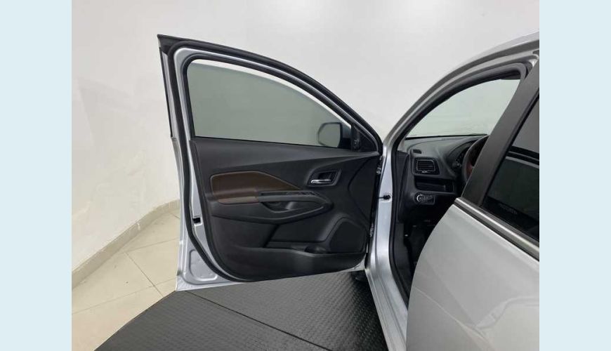 CHEVROLET COBALT LTZ 1.8 8V AUT. FLEX - PRATA - 2017 Foto 9 (Grande)